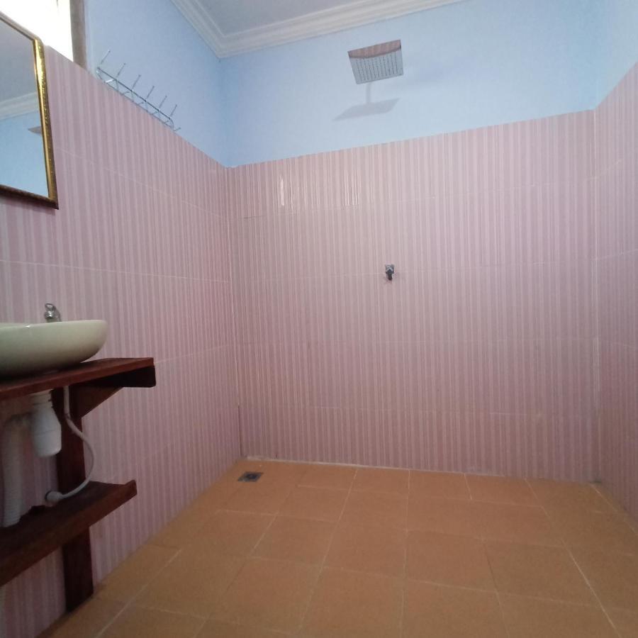 Elisa Homestay Areguling Kuta  外观 照片